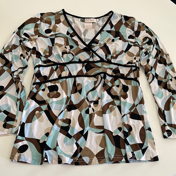 Maternity Faux Wrap v-neck long sleeve top tie back waist- Large - Picture 6 of 8